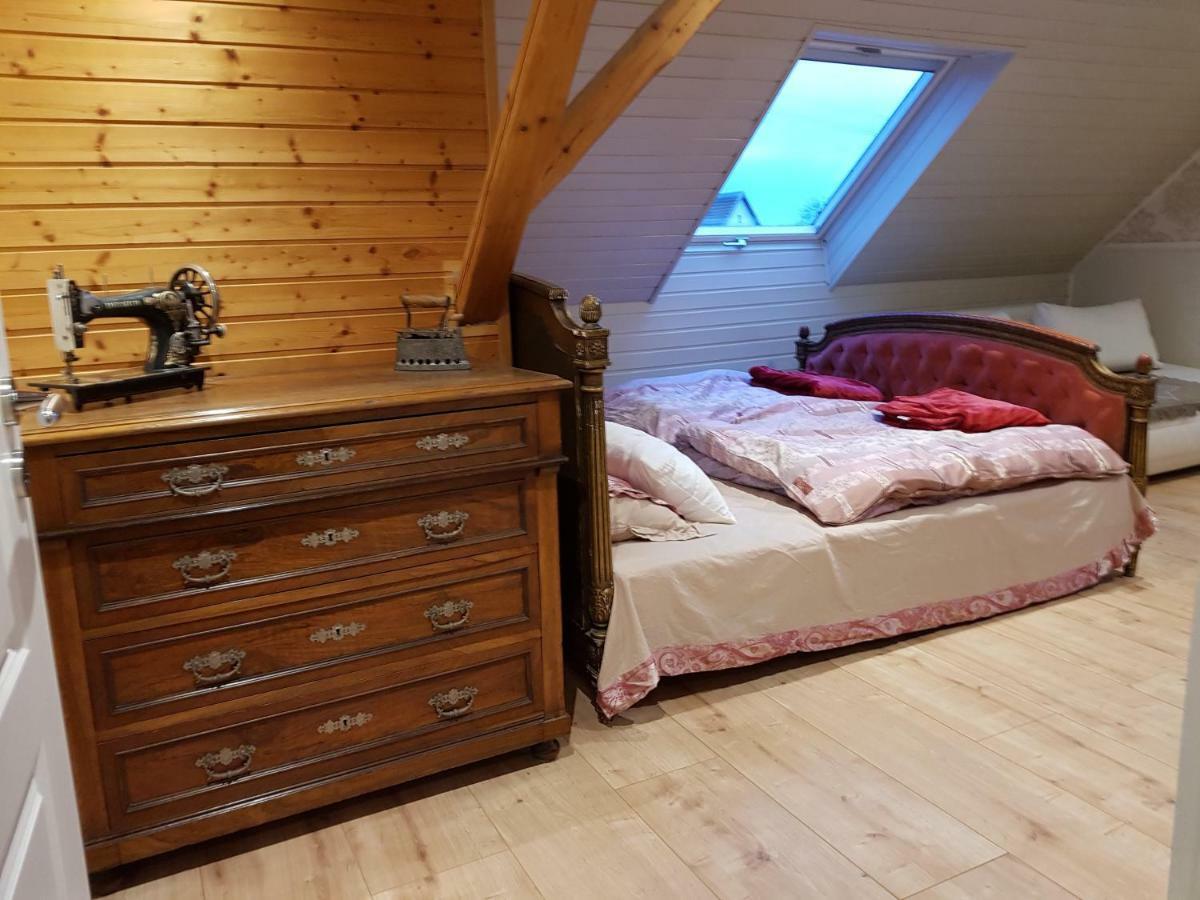 Zucht- Und Ausbildungsstall Rubly Kleinbundenbach Buitenkant foto