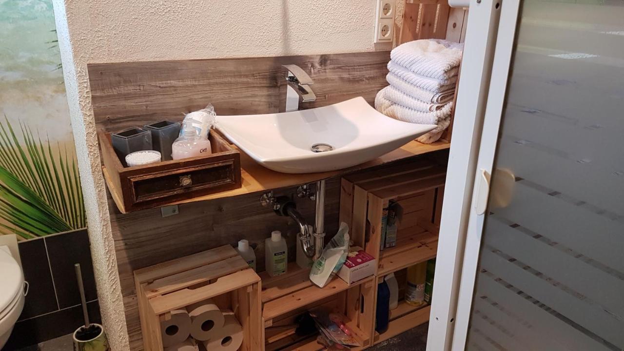 Zucht- Und Ausbildungsstall Rubly Kleinbundenbach Buitenkant foto