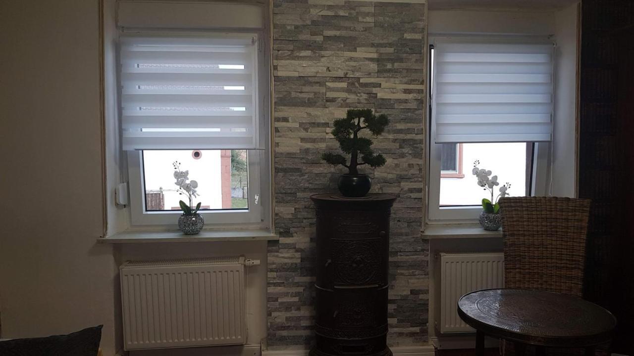 Zucht- Und Ausbildungsstall Rubly Kleinbundenbach Buitenkant foto